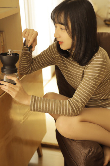 24小时免费看视频打扑克